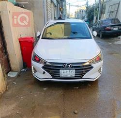 هیوندای ئەلەنترا